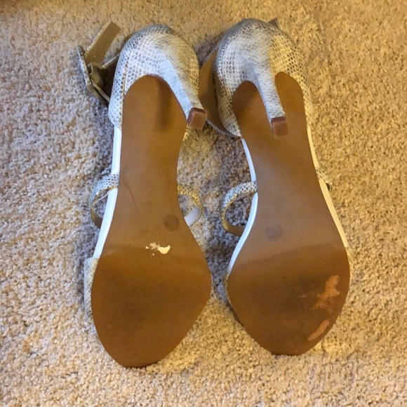 Jessica Simpson Snakeskin Print Heels - Picture 6 of 6